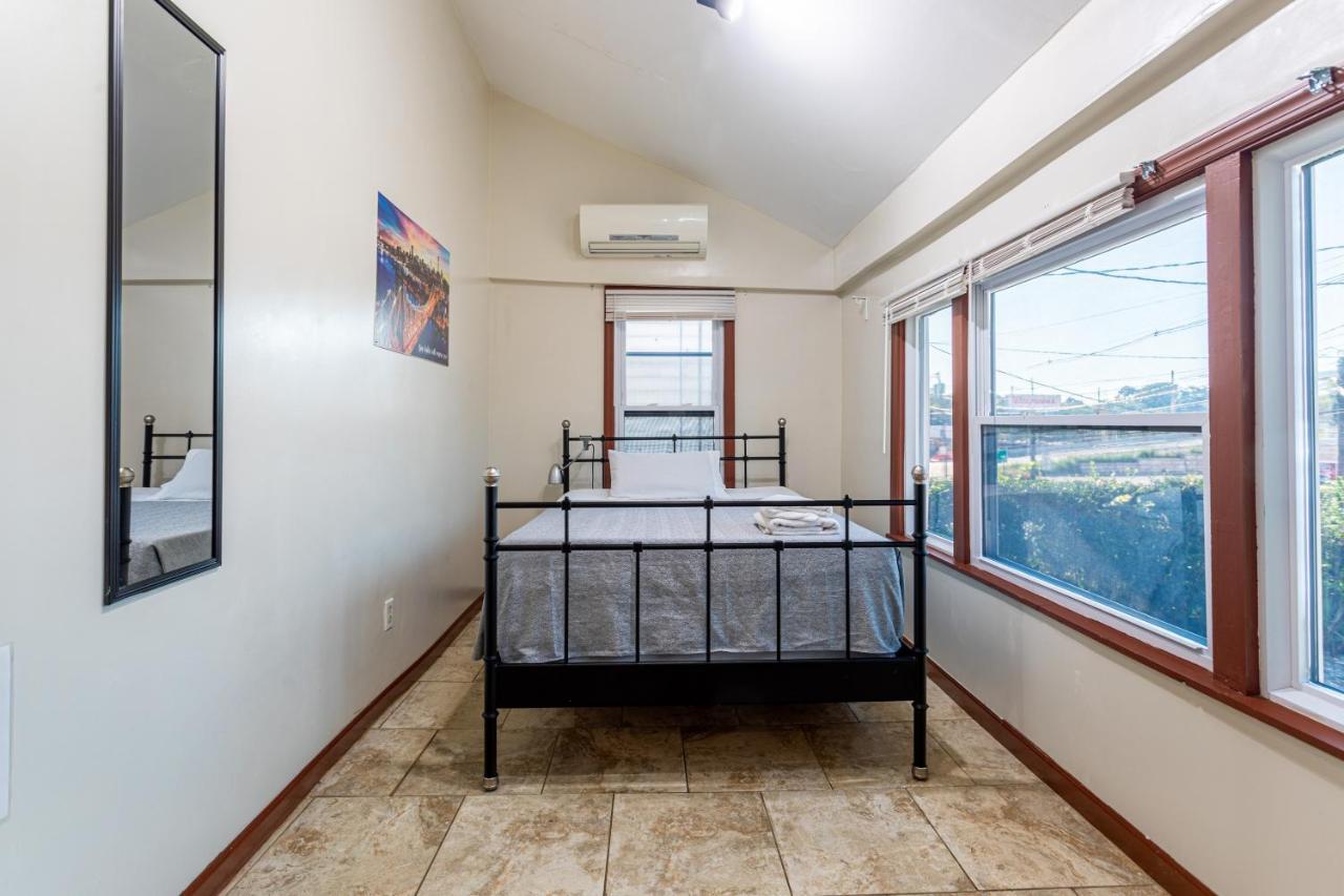 1 Bus Stop To Nyc-hot Tub-ewr Airport-free Parking *