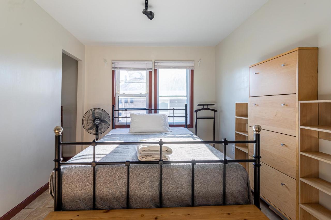 Casa vacanze 1 Bus Stop To Nyc-hot Tub-ewr Airport-free Parking *