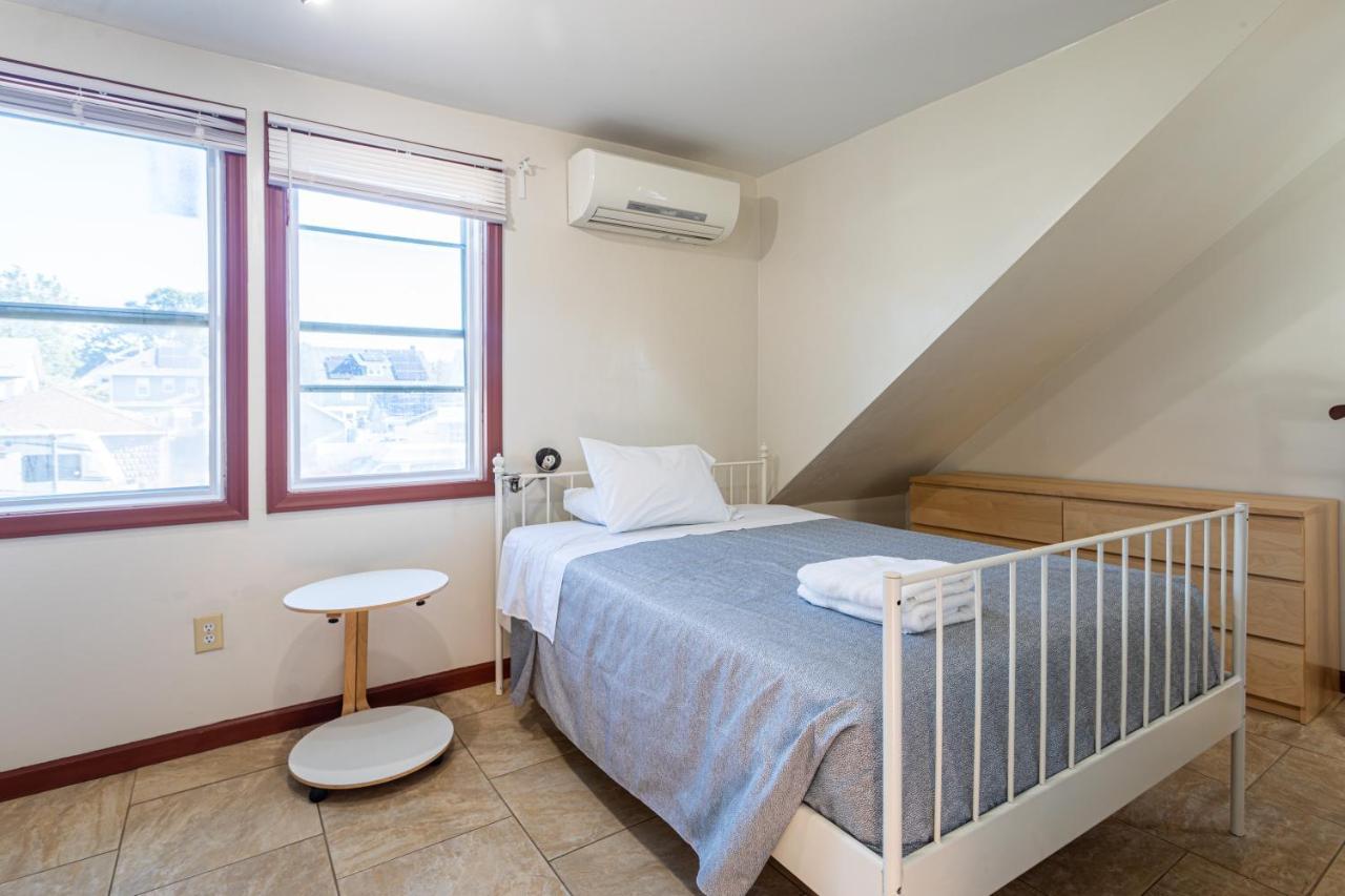 1 Bus Stop To Nyc-hot Tub-ewr Airport-free Parking * Hillside
