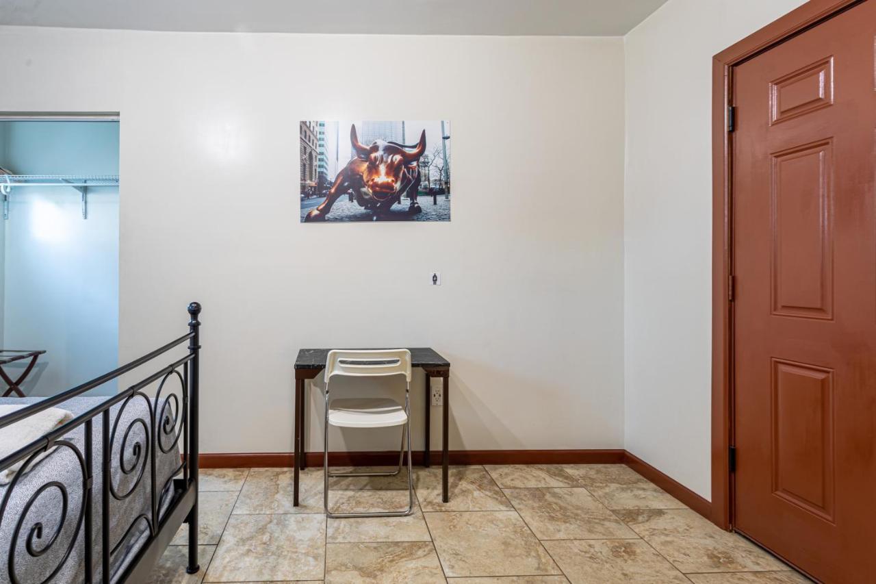 1 Bus Stop To Nyc-hot Tub-ewr Airport-free Parking *