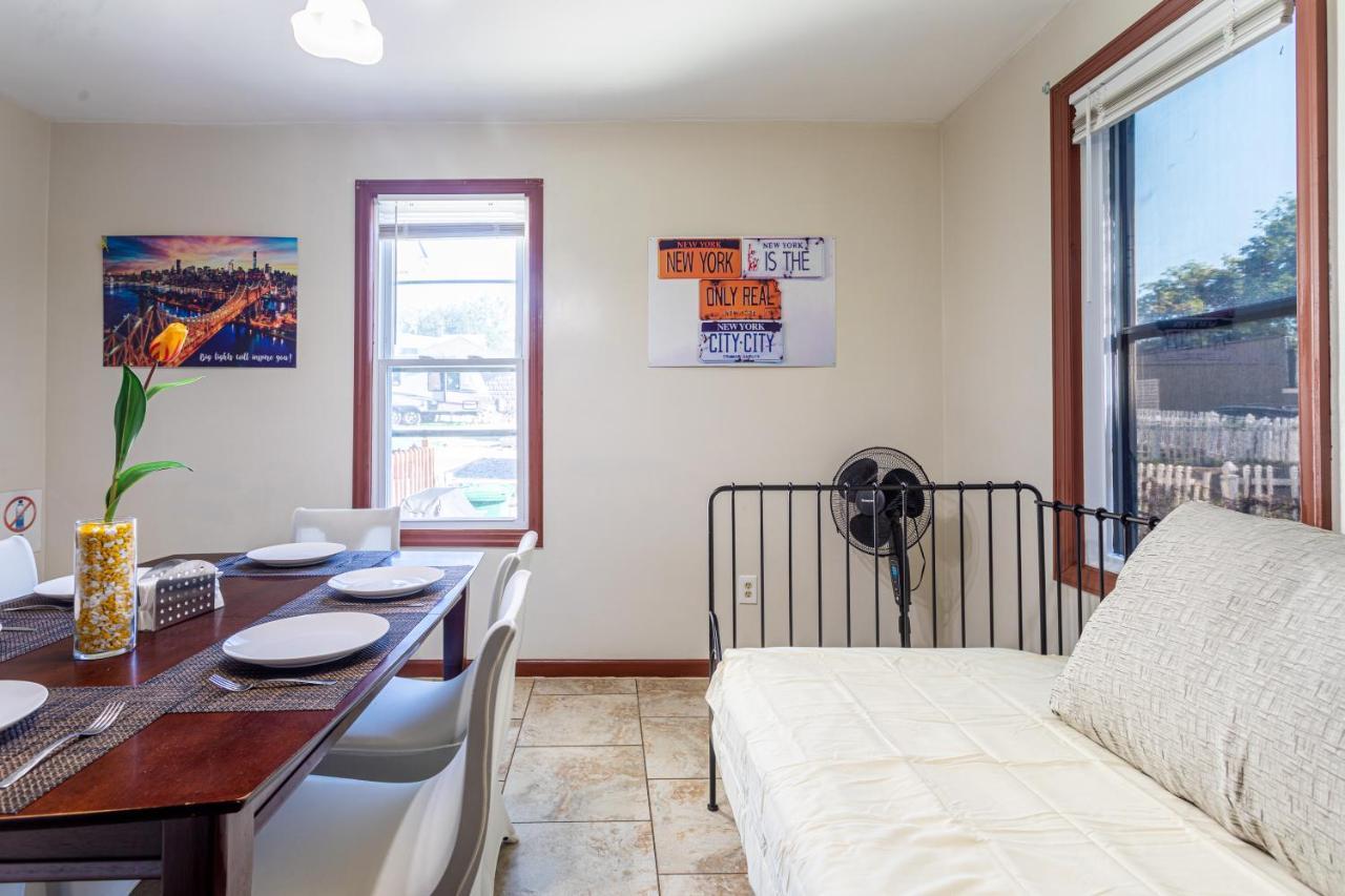 Holiday home 1 Bus Stop To Nyc-hot Tub-ewr Airport-free Parking Hillside