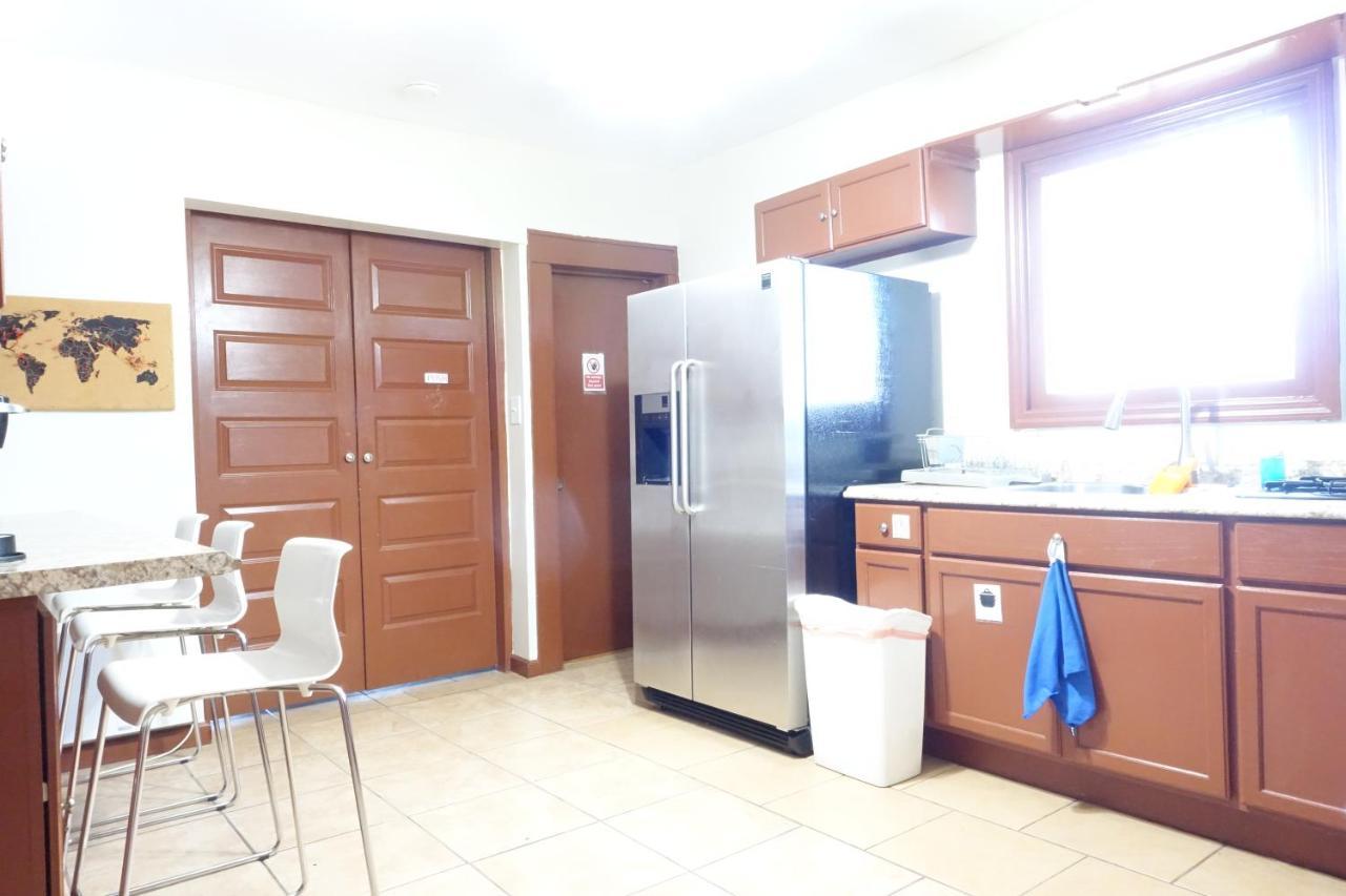 1 Bus Stop To Nyc-hot Tub-ewr Airport-free Parking * Hillside